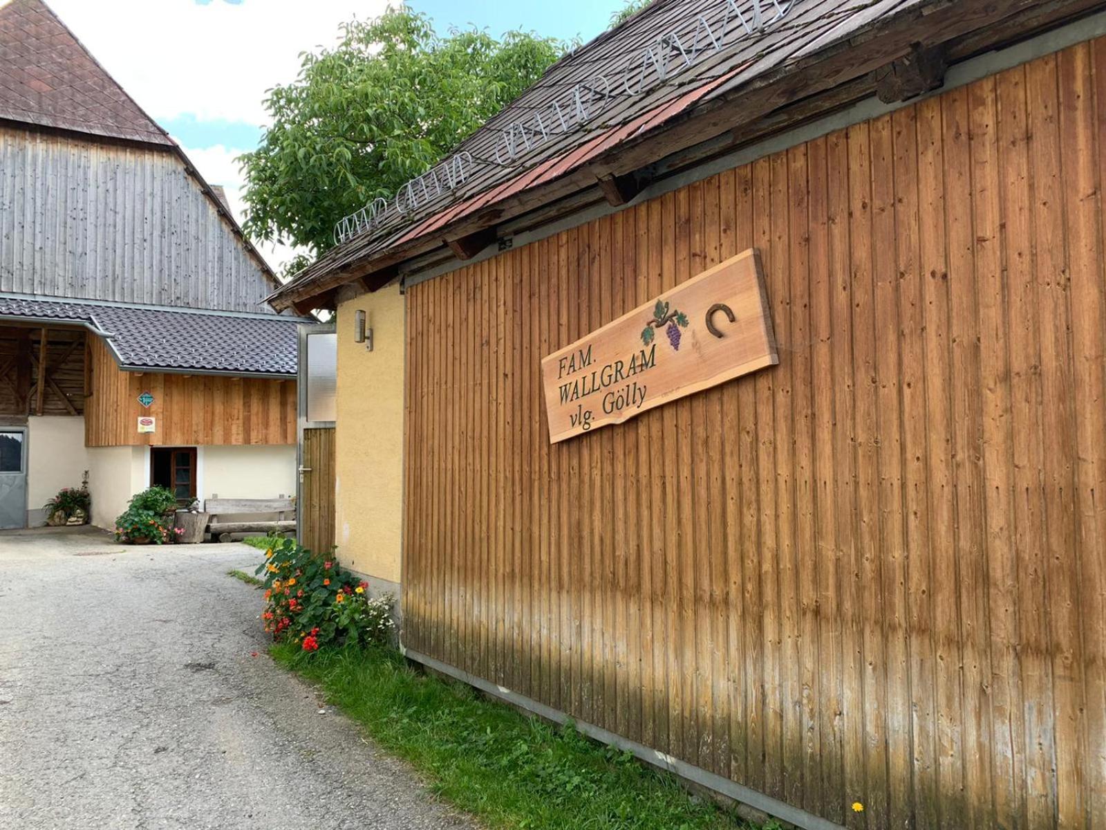 Farm stay Biohof Golly